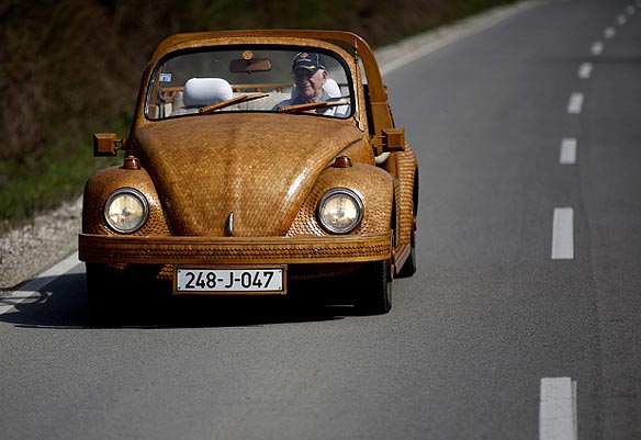 VW Beetle de madera
